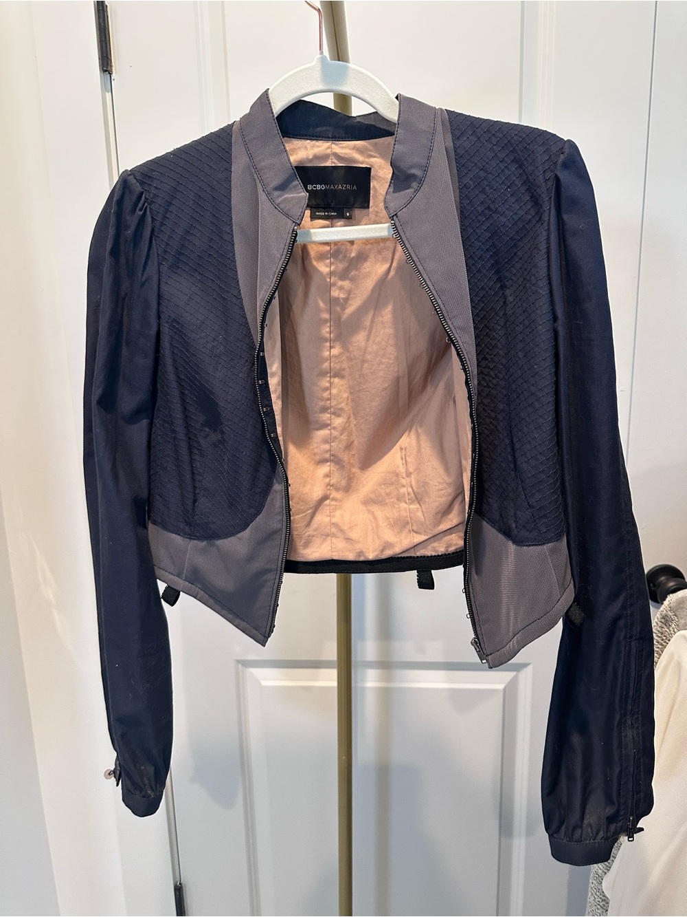 BCBGMaxAzria Gray Cropped Quilted Blazer